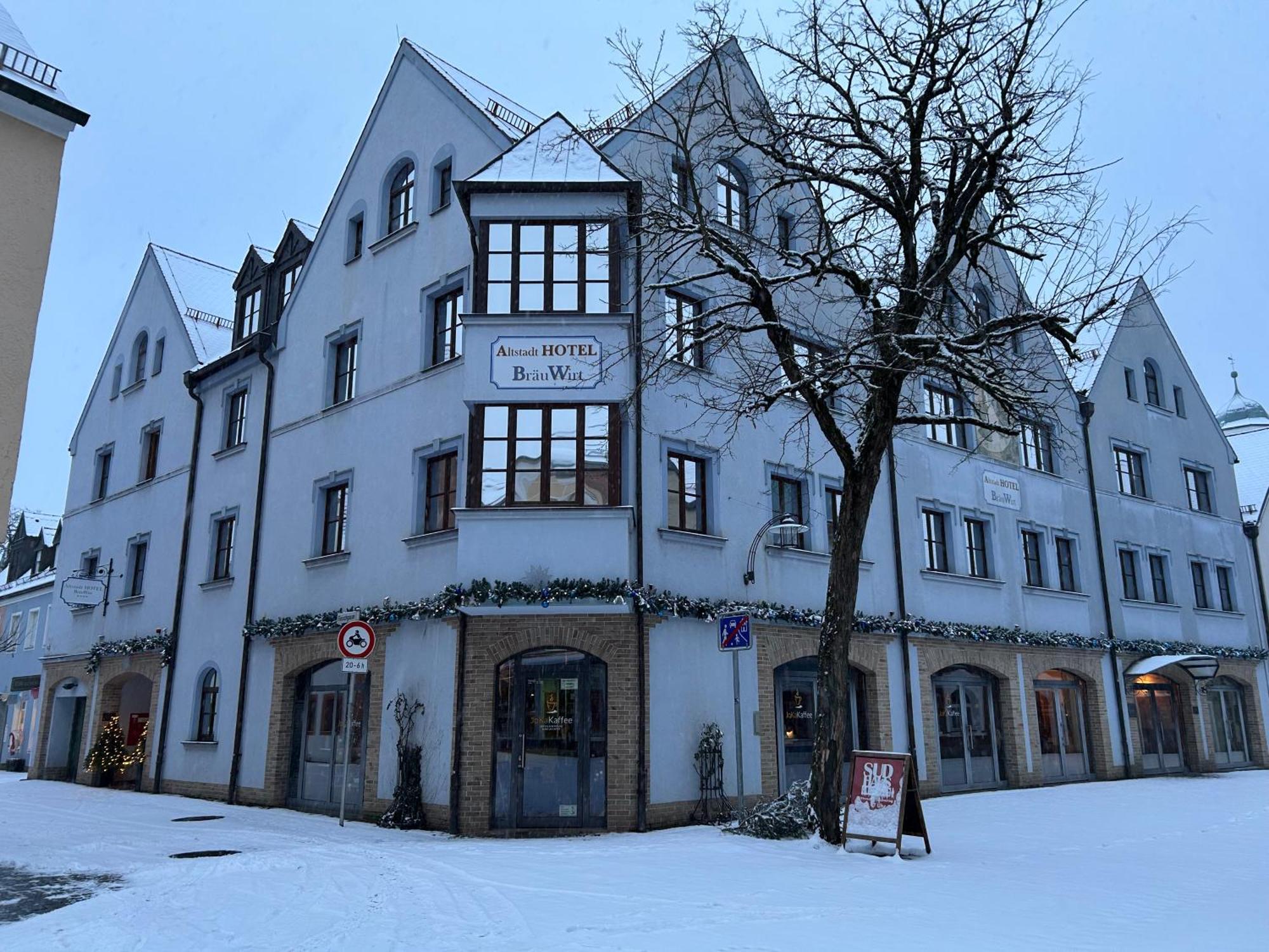 Altstadthotel Braeuwirt Weiden in der Oberpfalz Exterior photo